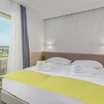 Adeo Hotell 4*