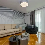 Hotell Adeo