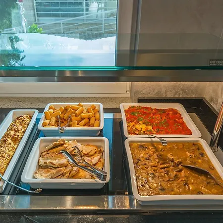 Отель Adeo Пореч