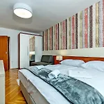 Adeo Hotel