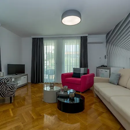 Hotel Adeo 4*