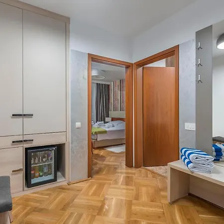Hotel Adeo 4*