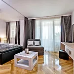 Adeo Poreč