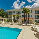 Hotel Adeo 4*
