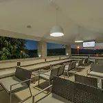 Adeo Hotel 4*