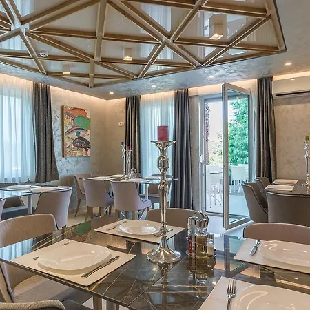 Hotel Adeo 4*